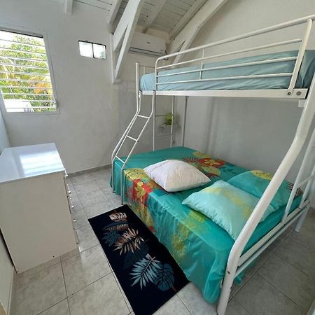 Jodi Apartment Sainte-Rose Bagian luar foto